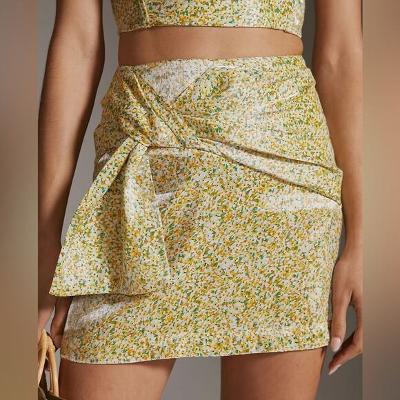 Anthropologie Sabina Musayev Fitted Yellow Floral Print Mini Skirt Size Large - Picture 1 of 12